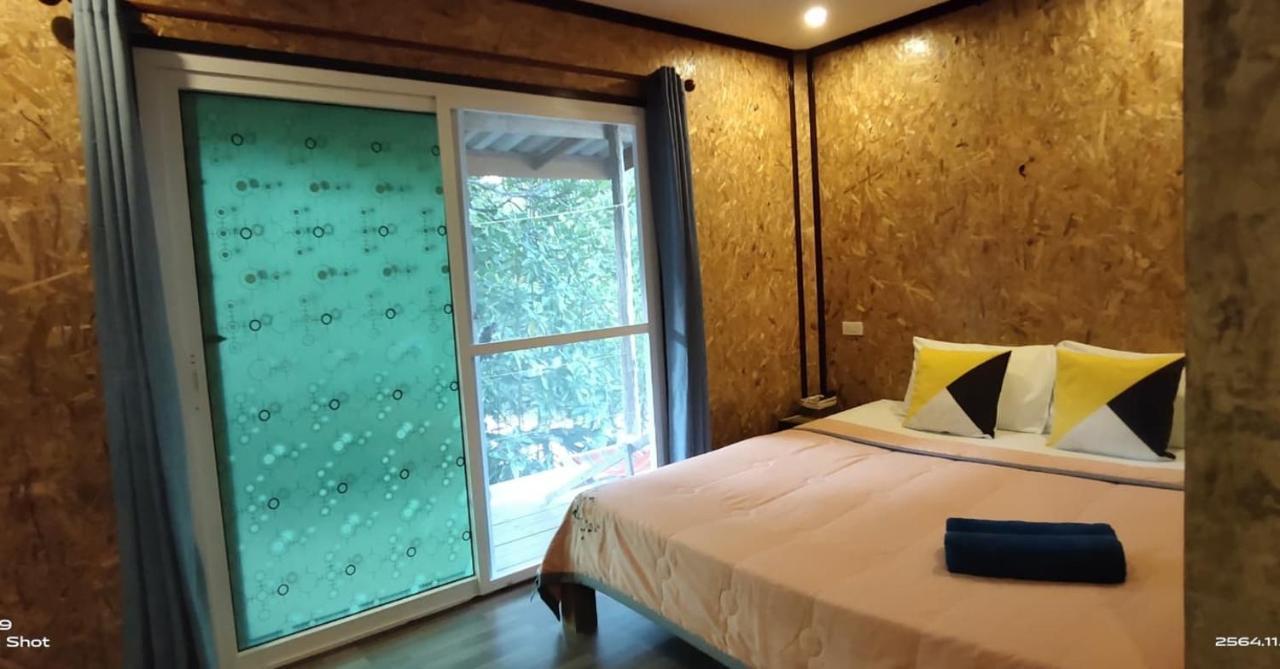 Ta Yai Homestay Ko Kut Екстер'єр фото