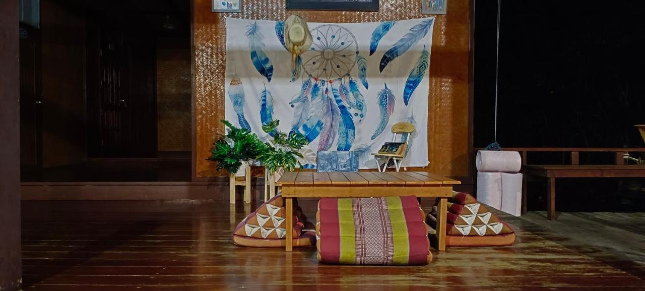 Ta Yai Homestay Ko Kut Екстер'єр фото