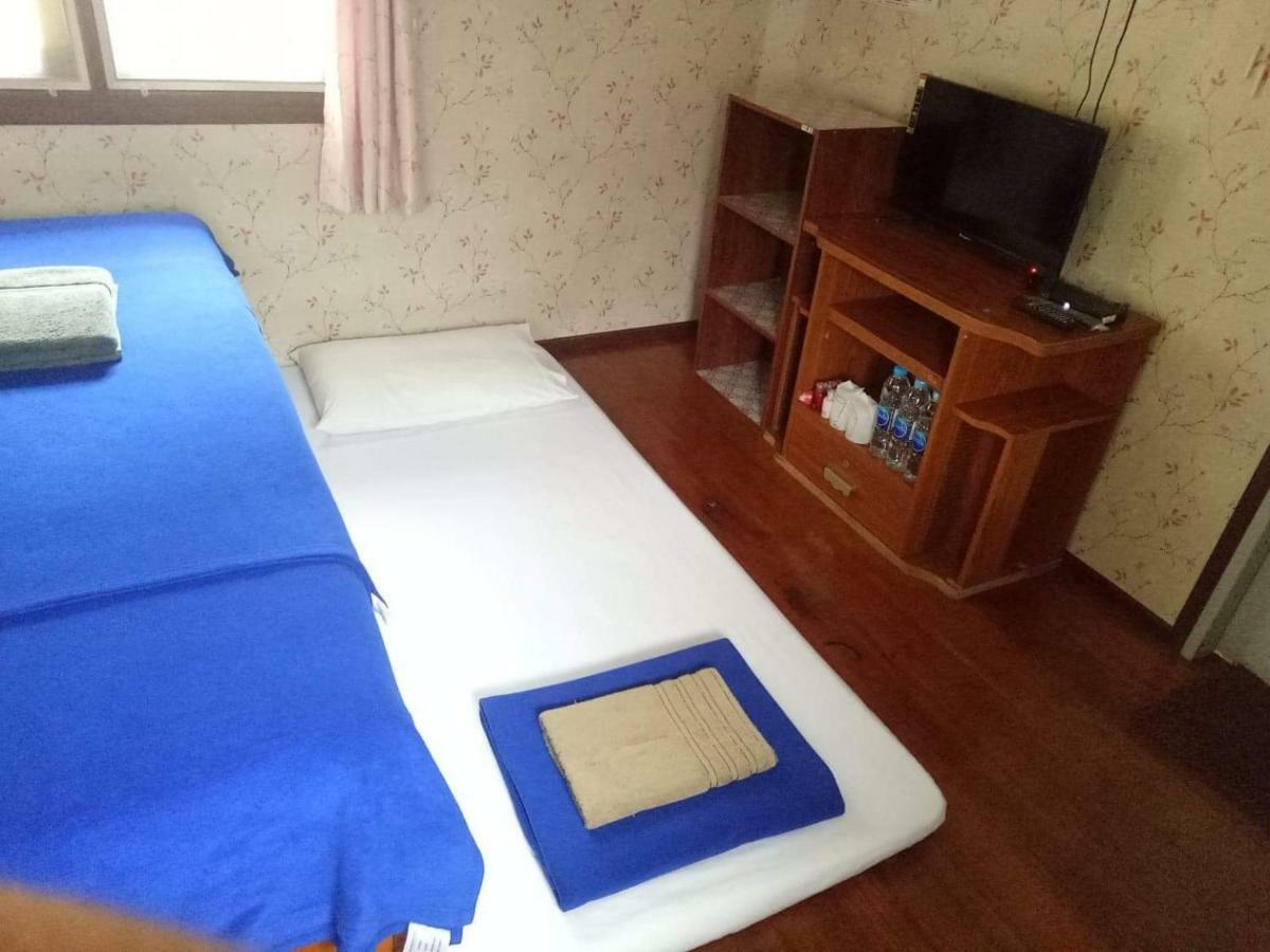 Ta Yai Homestay Ko Kut Екстер'єр фото