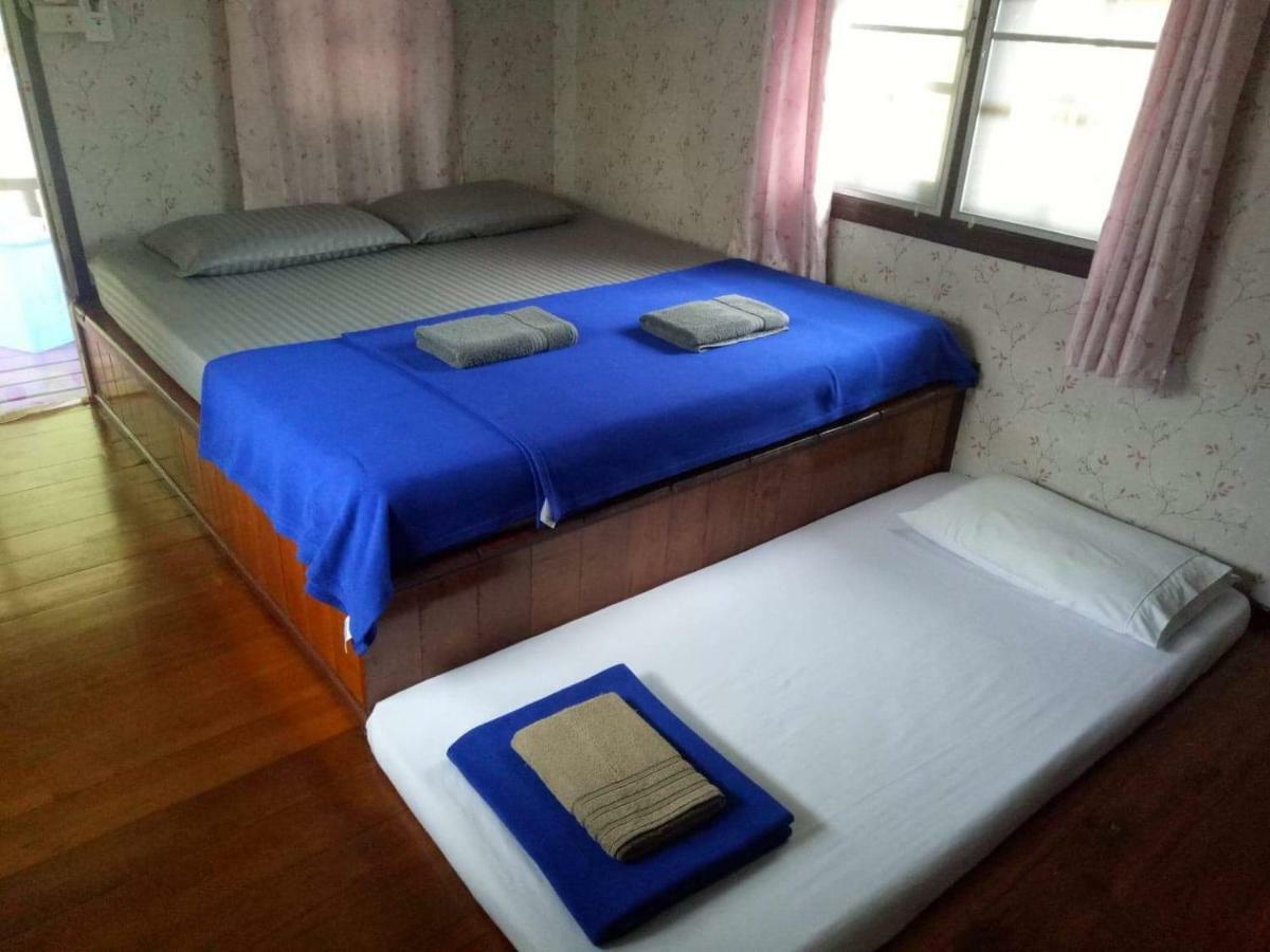 Ta Yai Homestay Ko Kut Екстер'єр фото