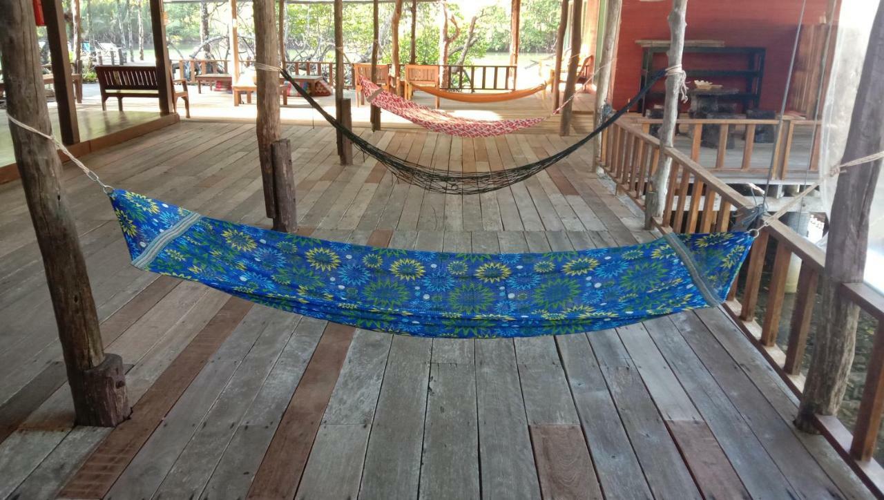 Ta Yai Homestay Ko Kut Екстер'єр фото