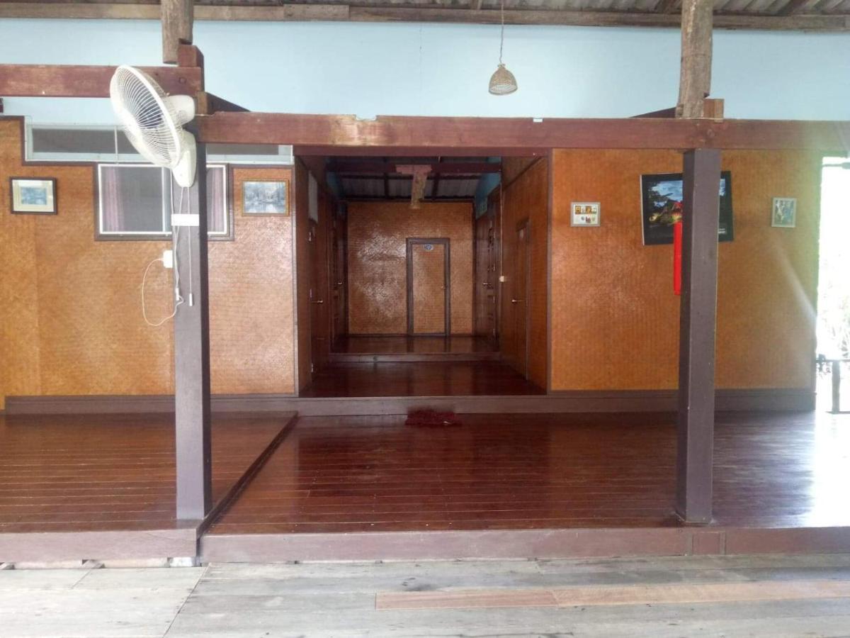 Ta Yai Homestay Ko Kut Екстер'єр фото